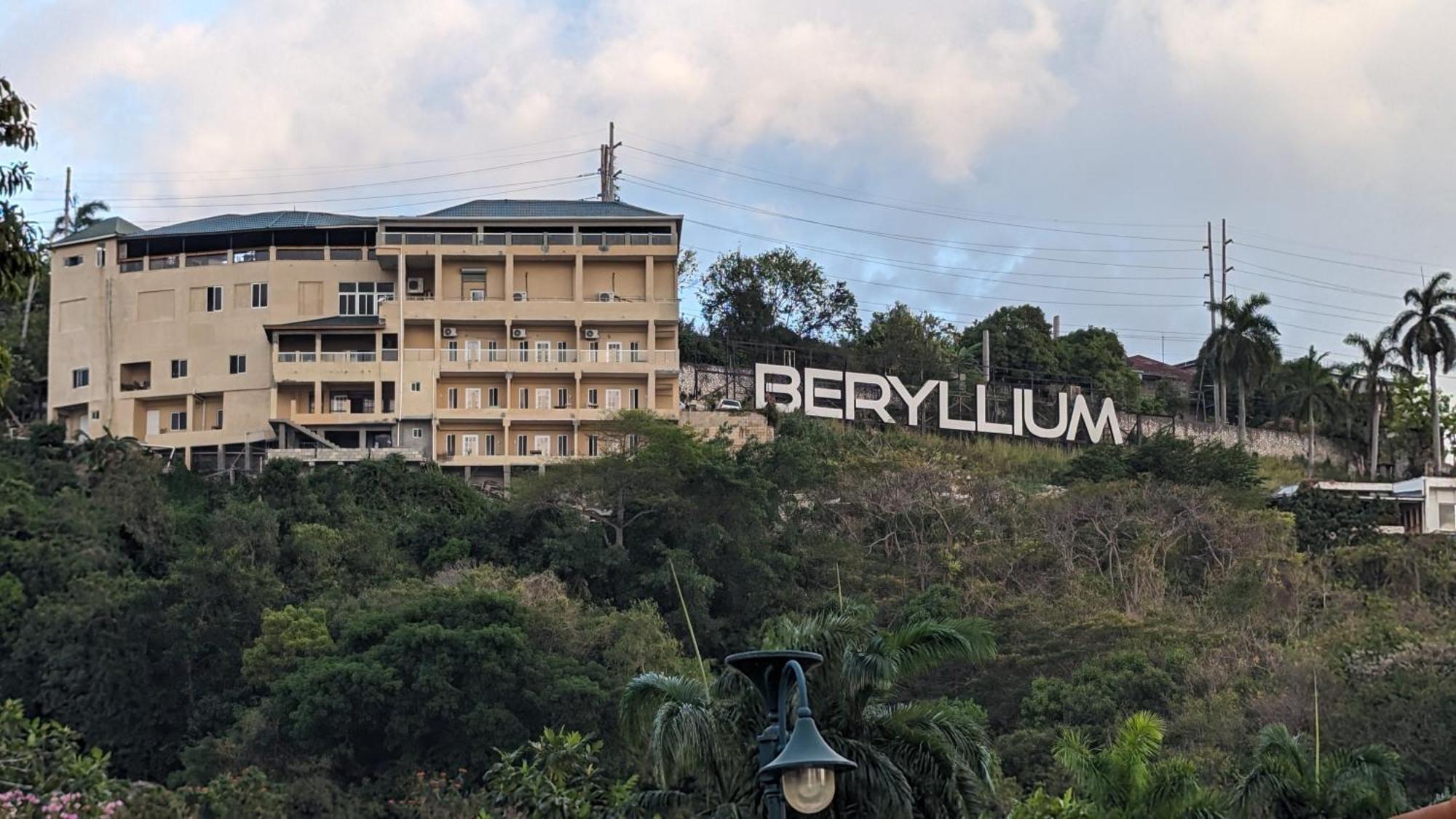 Mobay Las Palmas Montego Bay Exterior foto